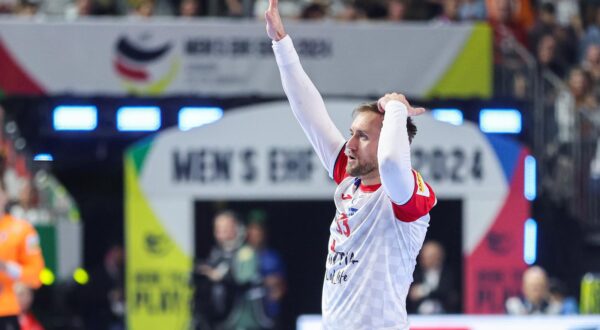 22.01.2024., Lanxess Arena, Koeln, Njemacka - EHF Europsko prvenstvo u rukometu 2024. u Njemackoj. Drugi krug, skupina 1, Njemacka - Hrvatska. Luka Cindric Photo: Sanjin Strukic/PIXSELL