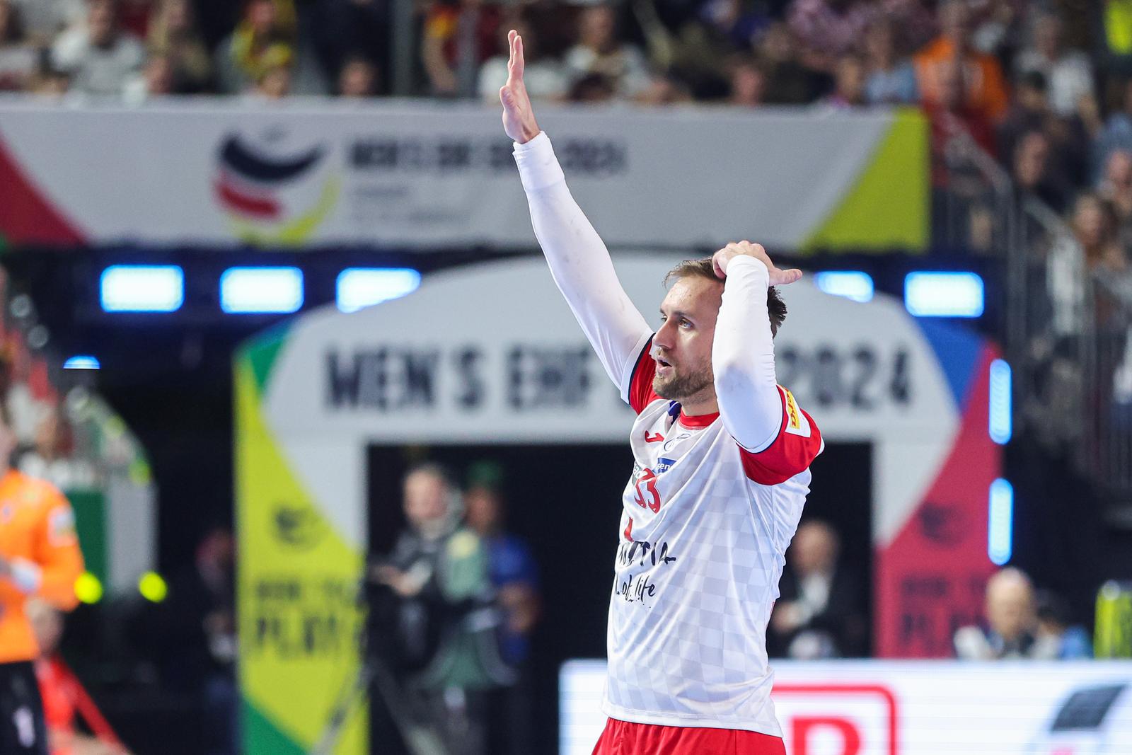 22.01.2024., Lanxess Arena, Koeln, Njemacka - EHF Europsko prvenstvo u rukometu 2024. u Njemackoj. Drugi krug, skupina 1, Njemacka - Hrvatska. Luka Cindric Photo: Sanjin Strukic/PIXSELL