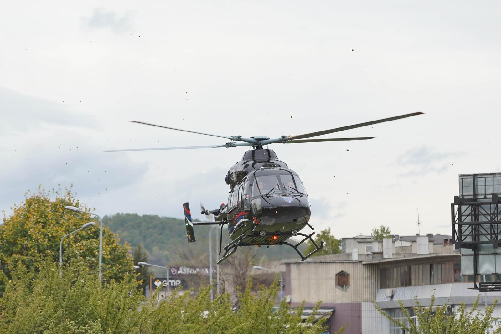 27.09.2023., Gimnazija Banjaluka, Banjaluka (BiH) – Pokazna vjezba sa scenariom razornog zemljotresa odrzala se povodom obiljezavanja obljetnice razornog zemljotresa koji je 1969. godine pogodio Banjaluku. U vjezbi su ucestvovali ucenici banjalucke Gimnazije, Civilna zastita RS, Helikopterski servis RS i Hitna pomoc, odnosno Dom zdravlja Banjaluka.  Photo: Dejan Rakita/PIXSELL