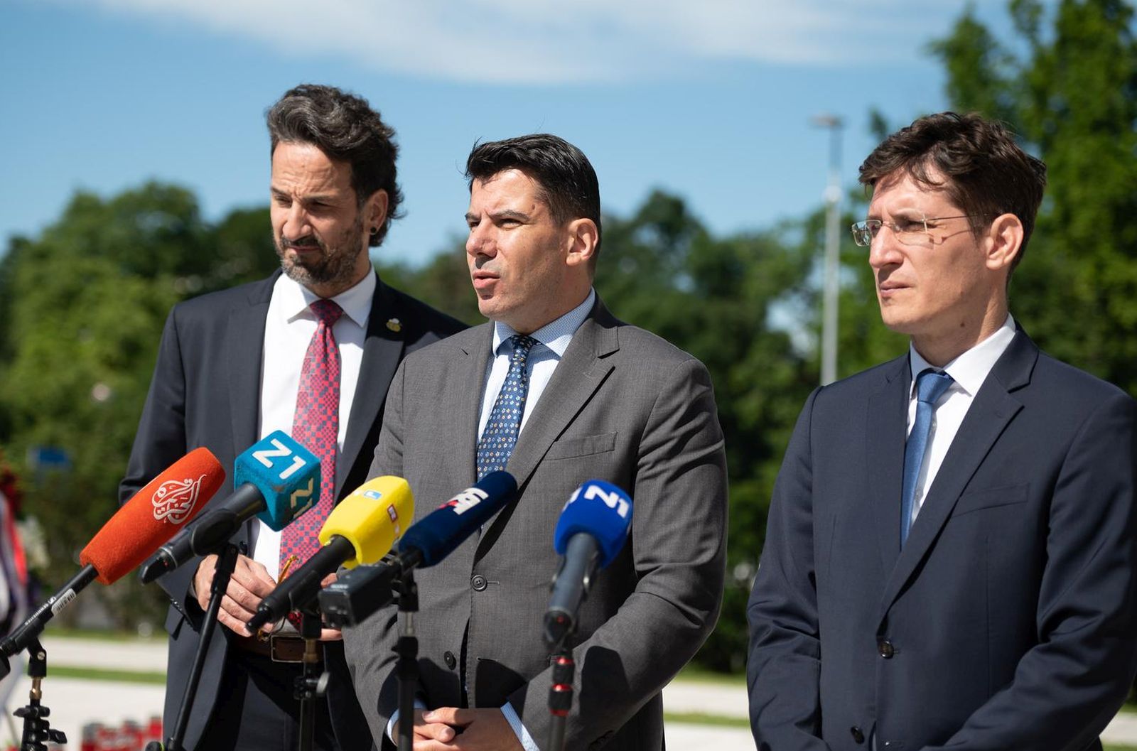 30.05.2024., Zagreb - Andrej Plenkovic, ministri Anusic, Medved; Bozinovic; Bacic, predsjednik Sabora Gordan Jandrokovic i članovi Mosta odali su pocast poginulima te polozili vijence kod Spomenika domovini. Photo: Marko Juric/PIXSELL