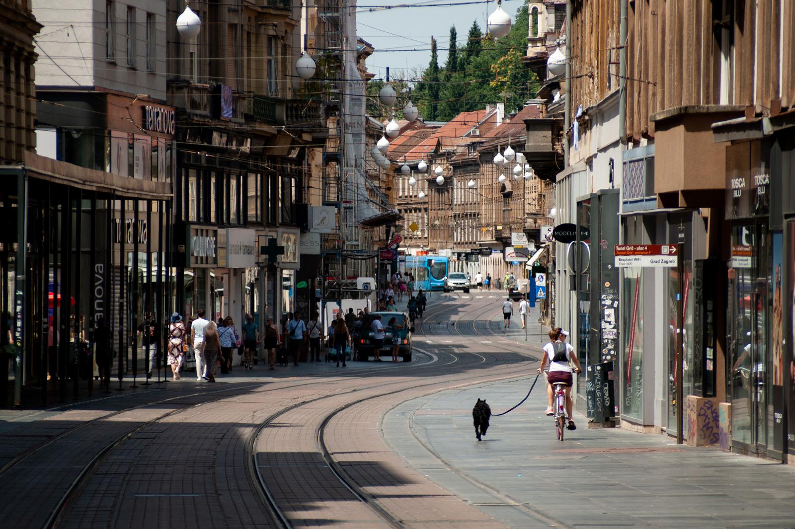 30.06.2024., Zagreb - Prazan grad u nedjeljno podne Photo: Luka Antunac/PIXSELL