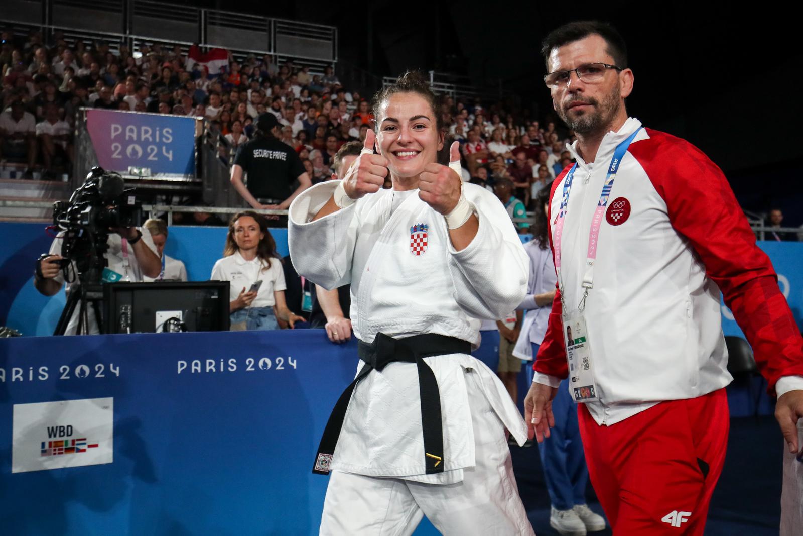 31.07.2024., Pariz, Francuska - XXXIII. Olimpijske igre Pariz 2024. Judo, polufinalna borba, zene -70kg, Barbara Matic, Hrvatska s trenerom Vladimirom Preradovicem Photo: Igor Kralj/PIXSELL