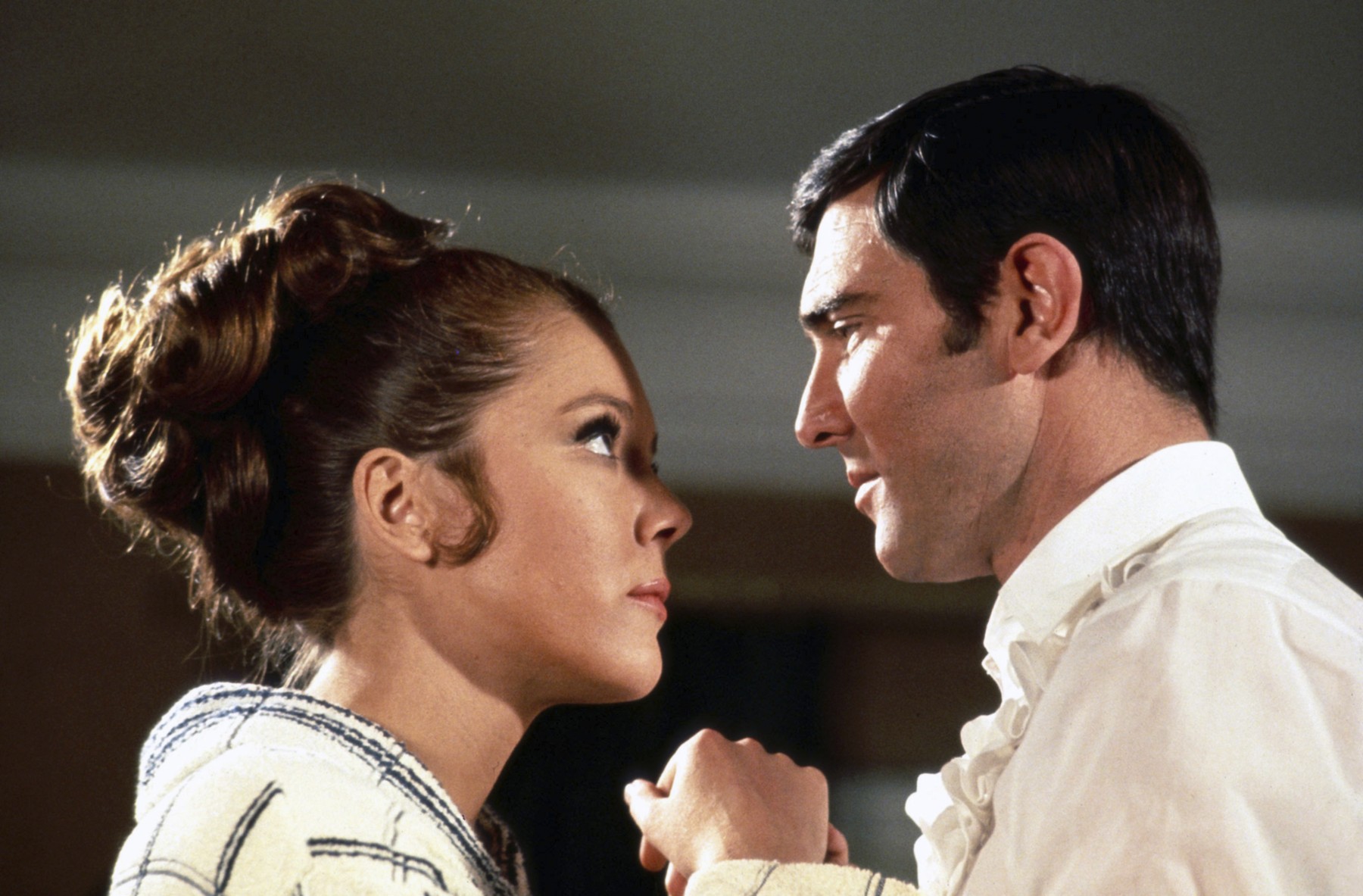 Au service secret de Sa Majeste
On Her Majesty s secret service
1969
Real  Peter R Hunt
George Lazenby
Diana Rigg.
Collection Christophel +(R) Eon Productio,Image: 690266488, License: Rights-managed, Restrictions: Restricted to editorial use related to the film or the individuals involved (producers, directors, authors, actors, etc.) The rights of publicity of any person depicted in the photos are not granted Mandatory credit of the film company and photographer, Model Release: no, Credit line: Eon Productions / Christophel Collection / Profimedia