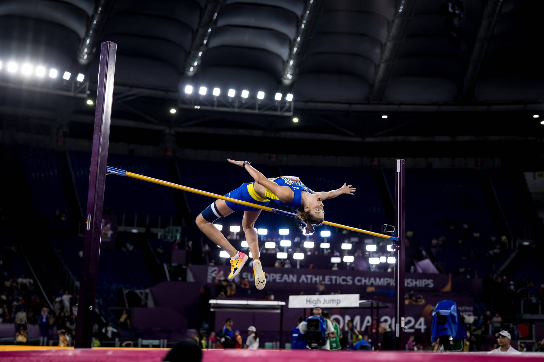 Leichtathletik-Europameisterschaften Rom, 09.06.2024 Yaroslava MAHUCHIKH UKR during the high jump final at the European Athletics Championships on June 09, 2024 in Rome. *** European Athletics Championships Rome, 09 06 2024 Yaroslava MAHUCHIKH UKR during the high jump final at the European Athletics Championships on June 09, 2024 in Rome Copyright: xBEAUTIFULxSPORTS/OlafxRellischx,Image: 882690468, License: Rights-managed, Restrictions: Credit images as "Profimedia/ IMAGO", Model Release: no, Credit line: BEAUTIFUL SPORTS/Olaf Rellisch / imago sportfotodienst / Profimedia