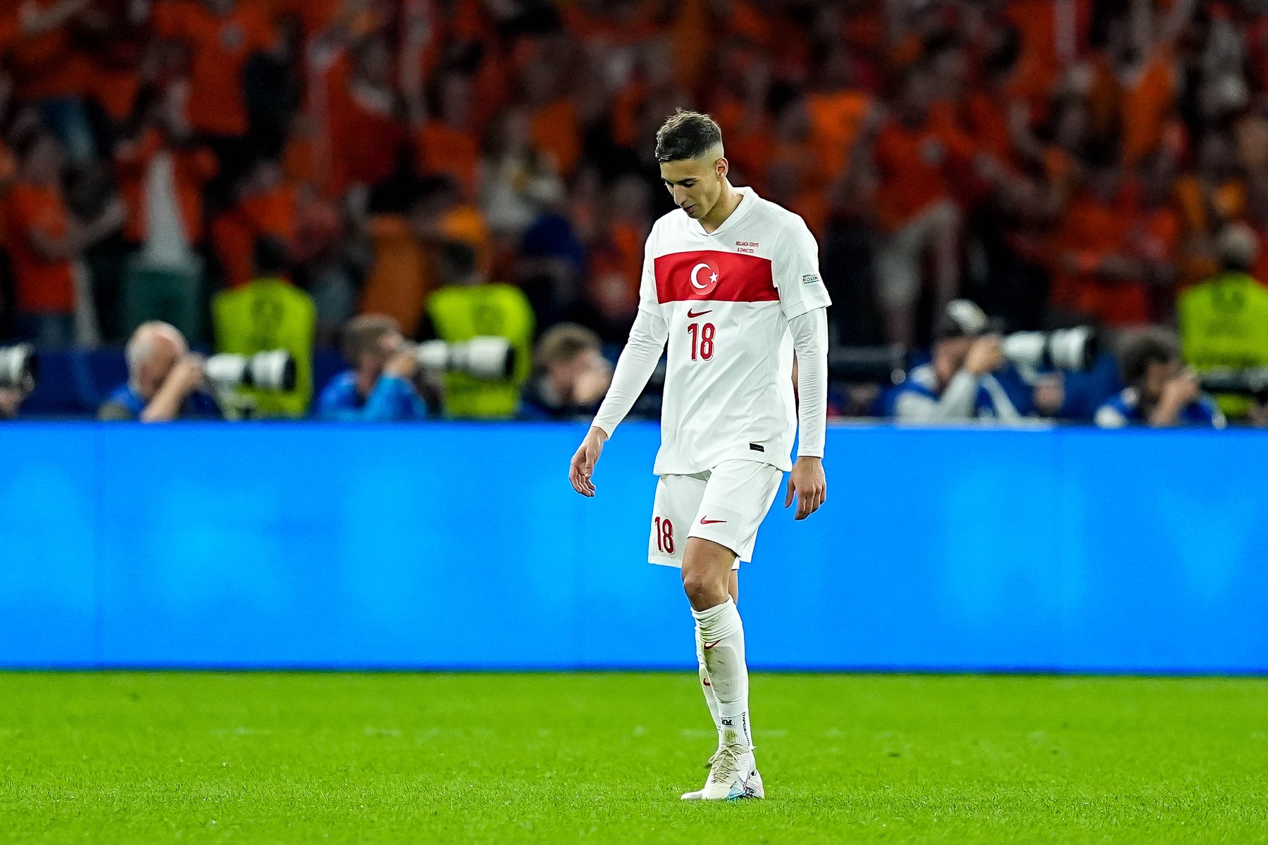 Berlin, Germany, July 6th 2024: Mert Muldur 18 Turkiye looks dejected and disappointed after his own goal during the UEFA EURO, EM, Europameisterschaft,Fussball 2024 Germany quarterfinal football match between Netherlands and Turkiye at Olympiastadion in Berlin, Germany. Copyright: xDanielaxPorcellix/xSPPx spp-en-DaPoSp-20240706-_DP11850,Image: 887963405, License: Rights-managed, Restrictions: PUBLICATIONxNOTxINxBRAxMEX, Credit images as "Profimedia/ IMAGO", Model Release: no, Credit line: Daniela Porcelli / SPP / imago sportfotodienst / Profimedia