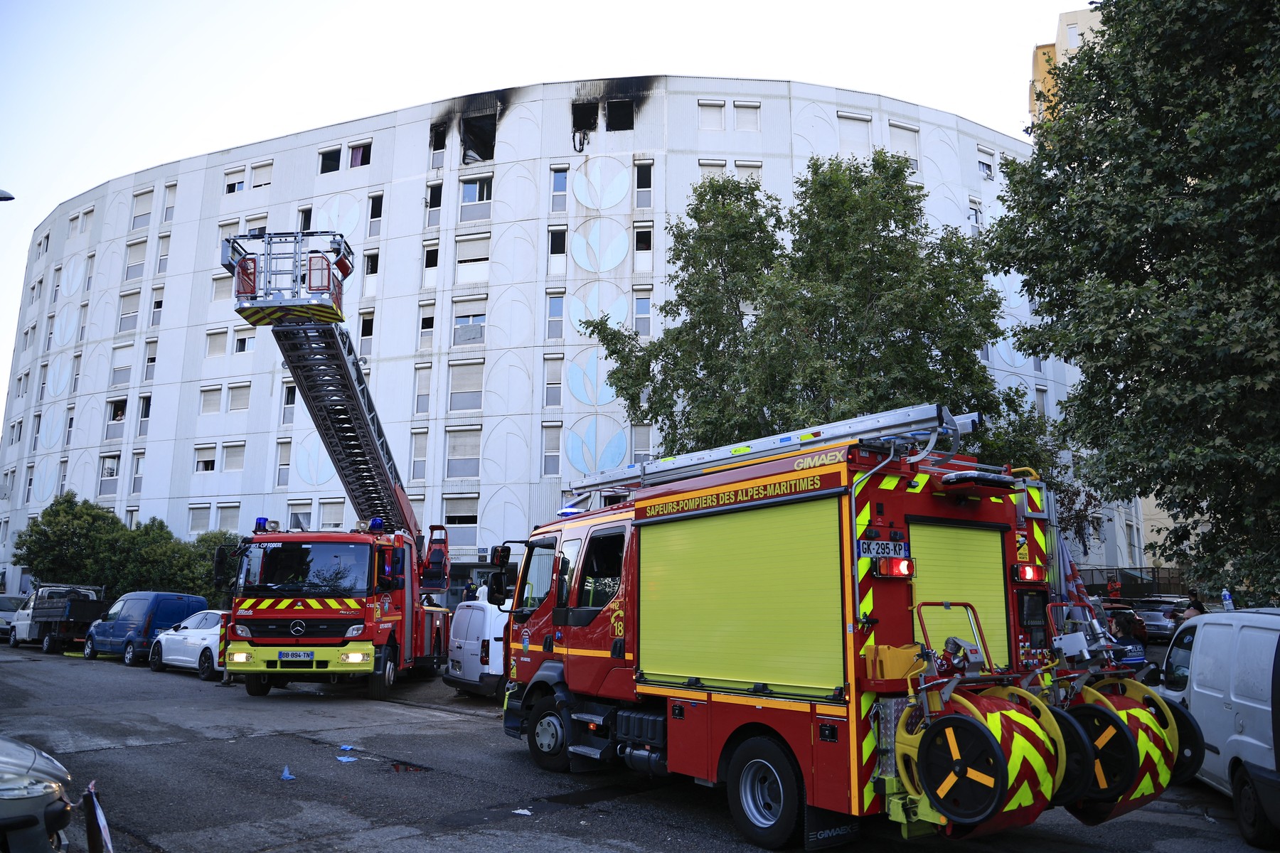 French Firefighters veichles at work to extinguish a fire that broke out overnight at a residential building in a working-class neighbourhood of the southern French city of Nice, killed seven people, southern France, on July 18, 2024.,Image: 890519921, License: Rights-managed, Restrictions: , Model Release: no, Credit line: Valery HACHE / AFP / Profimedia