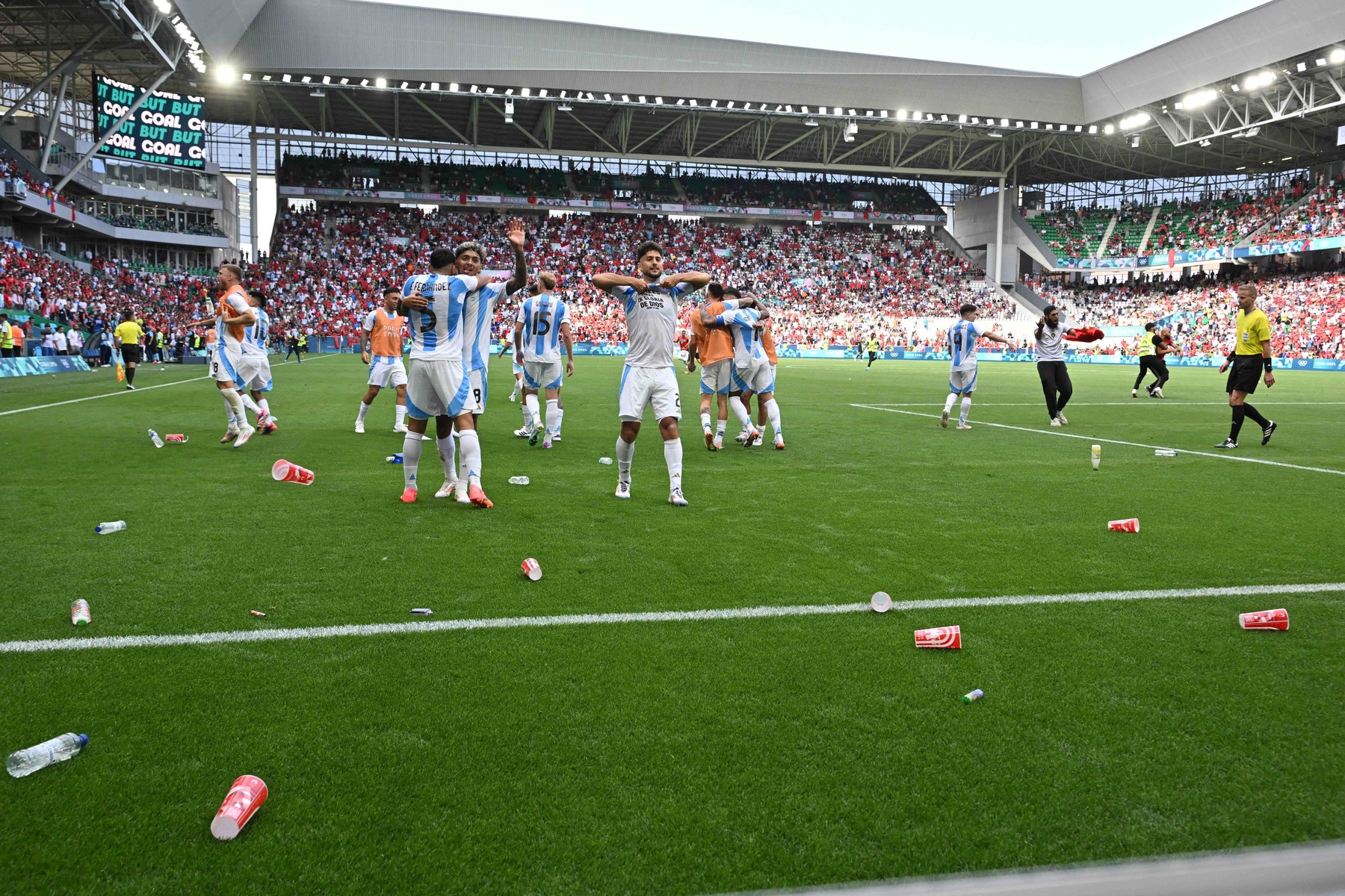 Joy of Critian Medina and the other players Argentine, Mens football, Argentina vs Morocco , Men s preliminary round during the Olympic Games, Olympische Spiele, Olympia, OS Paris 2024 JO 2024 : FOOTBALL - Argentine vs Maroc - Jeux Olympiques 2024 - Paris2024 - Saint-Etienne - 24/07/2024 DPPI/Panoramic,Image: 891982036, License: Rights-managed, Restrictions: PUBLICATIONxNOTxINxFRAxBEL, Credit images as "Profimedia/ IMAGO", Model Release: no, Credit line: Frederic Chambert / imago sportfotodienst / Profimedia