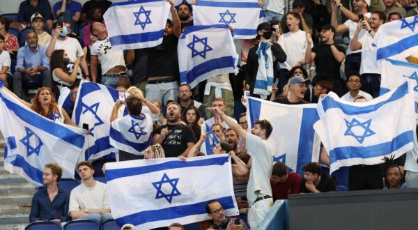 Izraelski navijači u Parizu