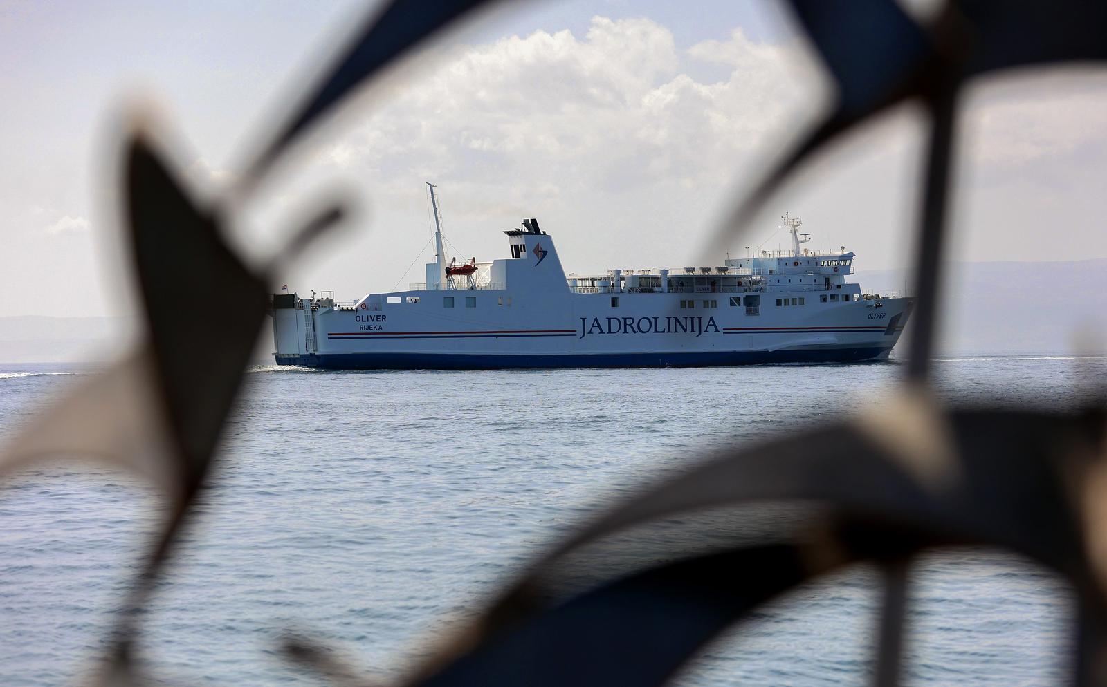 20.05.2024., Split - Prva sluzbena plovidba novog u floti  Jadrolinijin trajekt  Oliver plovi na relaciji Split - Vela Luka -  Split  nazvan po Oliveru Dragojevicu odise posebnim dozivljajem. Photo: Ivana Ivanovic/PIXSELL