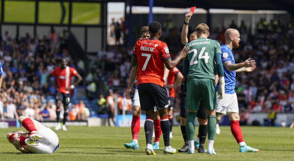 Portsmouth v Luton Town EFL Sky Bet Championship 17/08/2024. Luton Town goalkeeper Thomas Kaminski 24 receives a red card following his second yellow and is sent off during the EFL Sky Bet Championship match between Portsmouth and Luton Town at Fratton Park, Portsmouth, England on 17 August 2024. Editorial use only DataCo restrictions apply See www.football-dataco.com , Copyright: xJasonxBrownx PSI-20208-0046