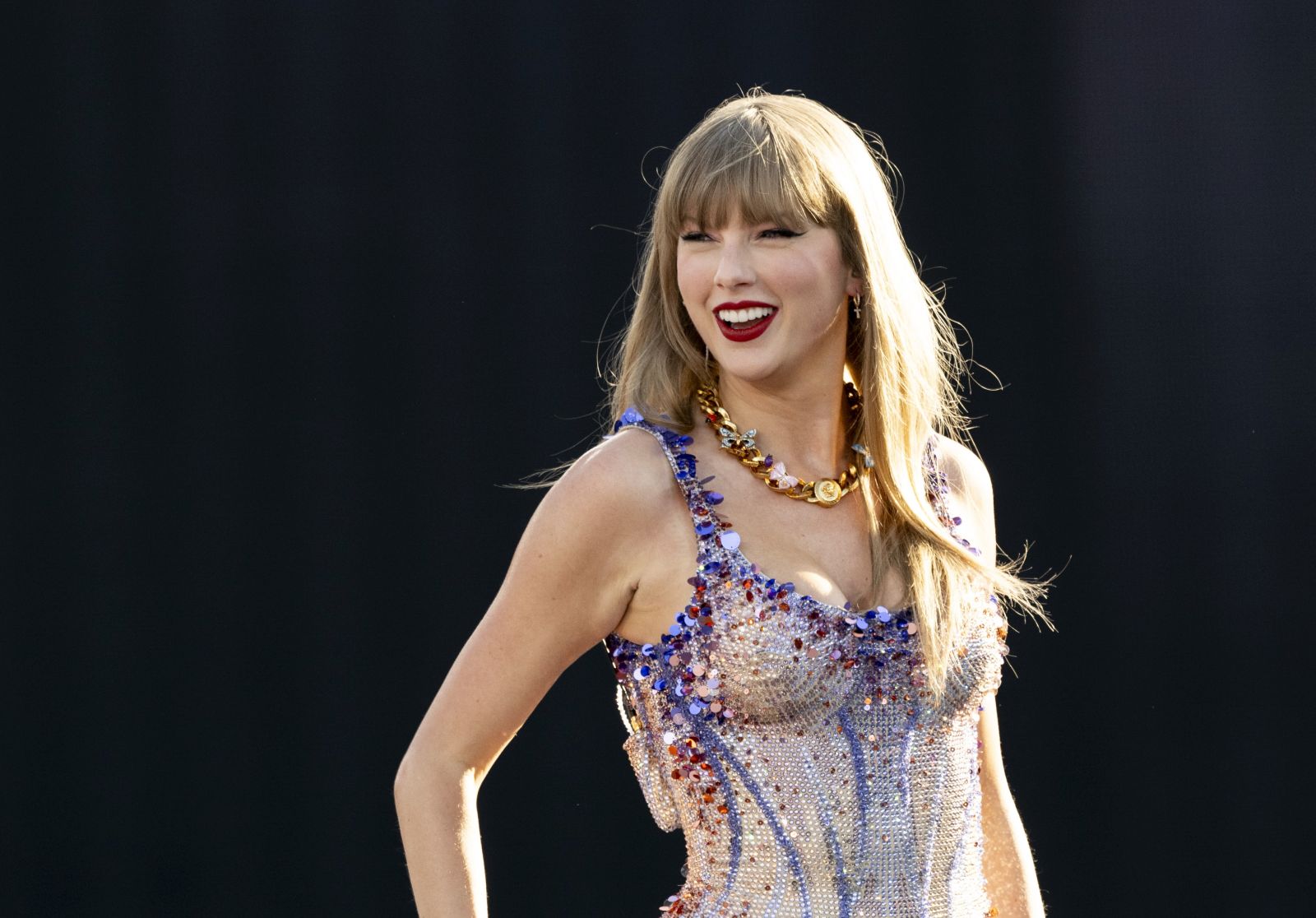 epa11468540 US singer-songwriter Taylor Swift performs during her concert as part of her 'Eras Tour' at the Letzigrund Stadium in Zurich, Switzerland, 09 July 2024. The US artist is giving concerts on 09 and 10 July at the Zurich Letzigrund Stadium.  EPA/ENNIO LEANZA EDITORIAL USE ONLY - MAY NOT BE USED AS A COVER IMAGE FOR MAGAZINES OR BOOK PUBLICATIONS EDITORIAL USE ONLY