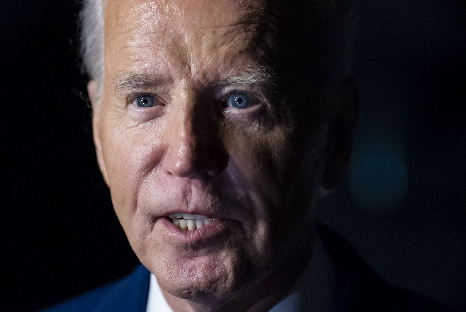 epa11507779 US President Joe Biden answers reporters' questions after landing in Marine One on the South Lawn of the White House in Washington, DC, USA, 30 July 2024.  EPA/Ken Cedeno/Pool