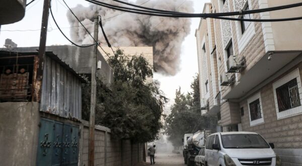 epa11531768 Smoke rises following an Israeli air strike in the west of Deir Al Balah town, Gaza Strip, 06 August 2024. More than 39,500 Palestinians and over 1,400 Israelis have been killed, according to the Palestinian Health Ministry and the Israel Defense Forces (IDF), since Hamas militants launched an attack against Israel from the Gaza Strip on 07 October 2023, and the Israeli operations in Gaza and the West Bank which followed it.  EPA/MOHAMMED SABER