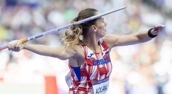 Pariz, 07.08.2024 - Hrvatska rekorderka u bacanju koplja i olimpijska pobjednica u ovoj disciplini iz Rio de Janeira prije osam godina Sara Kolak (29) plasirala se u finale OI u Parizu prebacivši u kvalifikacijama zadanu normu.
foto HINA/ Damir SENČAR/ ds