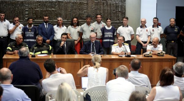 epa11562476 Chief prosecutor of Termini Imerese, Ambrogio Cartosio (C) holds a press conference on the Bayesian shipwreck, in Termini Imerese, near Palermo, Sicily Island, southern Italy, 24 August 2024. The sinking of the Bayesian super-yacht off Sicily on 19 August was a 'sudden and abrupt event', prosecutors investigating the incident for possible negligent-manslaughter charges told a press conference on 24 August. The public prosecutor's office opened a file against 'unknown persons on charges of manslaughter and culpable homicide'.  EPA/IGOR PETYX