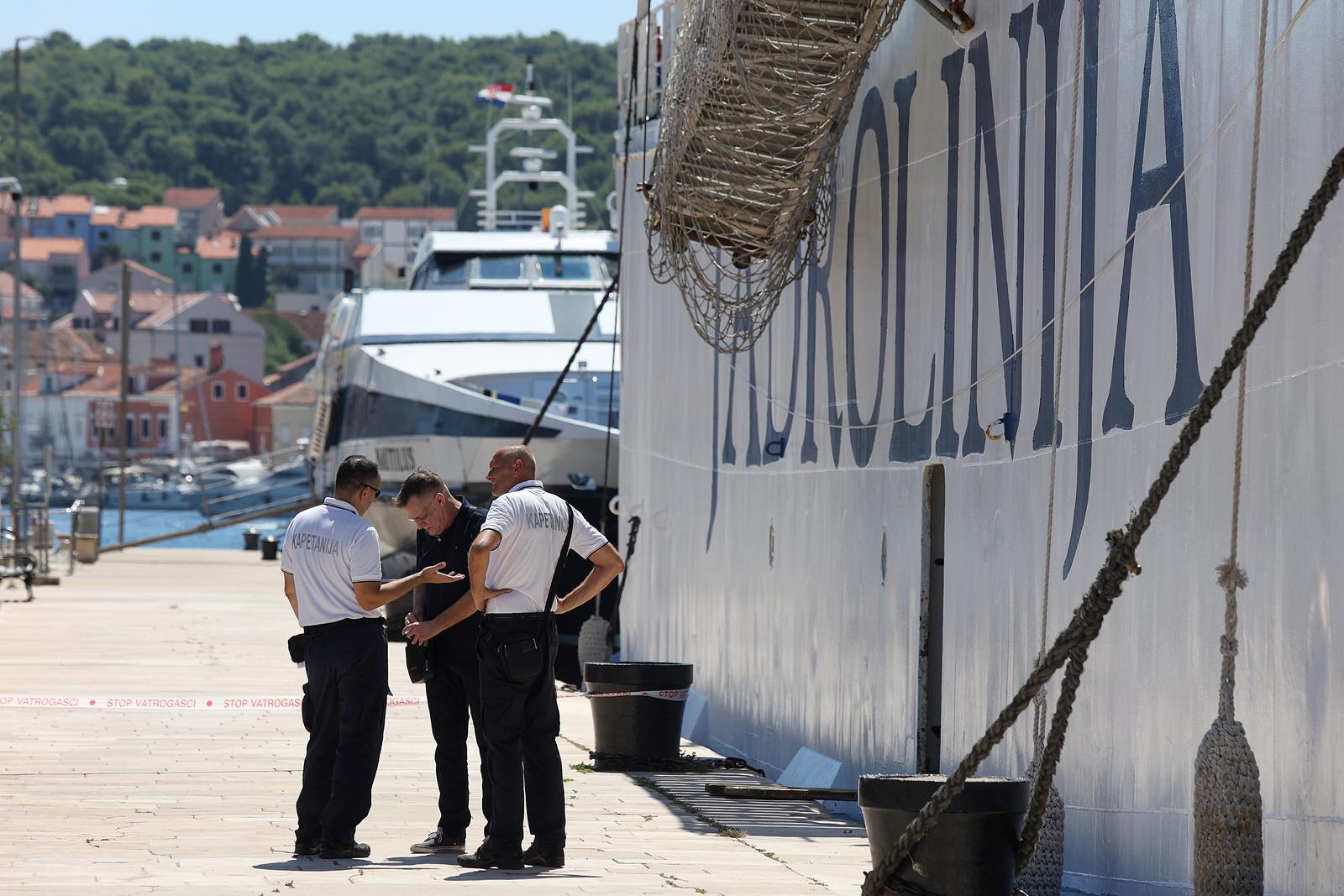 12.08.2024., Mali Losinj - U padu ulazne rampe trajekta Lastovo u trajektnom pristanistu u Malom Losinju trojica mornara Jadrolinije su poginula, a jedan je tesko ozlijedjen. Photo: Nel Pavletic/PIXSELL