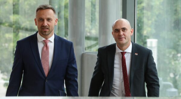 04.07.2024.,Zagreb, pod predsjedanjem premijera Andreja Plenkovica odrzana 11. sjednica Vlade RH. Dolazak premijera i ministara na sjednicu Vlade.
Photo: Robert Anic/PIXSELL       Photo: Robert Anic/PIXSELL