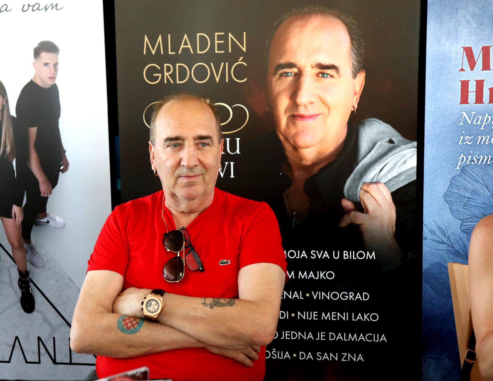 08.06.2024.,Vodice-Na terasi hotela Olympia odrzana je konferencija za medije CMC festivala na kojoj su predstavljeni posljednji album Mila Hrnica i novi albun Mladena Grdovica. Photo: Dusko Jaramaz/PIXSELL