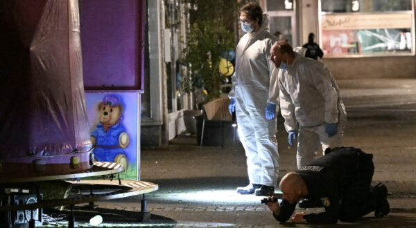 Forensic police inspect on early August 24, 2024 the area where at least three people were killed and several injured when a man attacked them with a knife on late August 23, 2024 in Solingen, western Germany, according to German media, as the city celebrated its 650th anniversary.,Image: 901089305, License: Rights-managed, Restrictions: ALTERNATE CROP, Model Release: no, Credit line: INA FASSBENDER / AFP / Profimedia