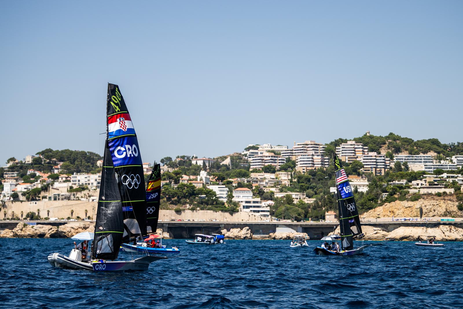 240801 Sime Fantela and Mihovil Fantela of Croatia as men's skiff - 49er FX sailing medal race is interrupted due to lack of wind during day 6 of the Paris 2024 Olympic Games on August 1, 2024 in Marseille.  Photo: Petter Arvidson / BILDBYRÅN / kod PA / PA0854 bbeng segling sailing olympic games olympics os ol olympiska spel olympiske leker paris 2024 paris-os paris-ol croatia kroatien grappa33 (Photo by PETTER ARVIDSON/Bildbyran/Sipa USA) Photo: Sipa USA/PIXSELL