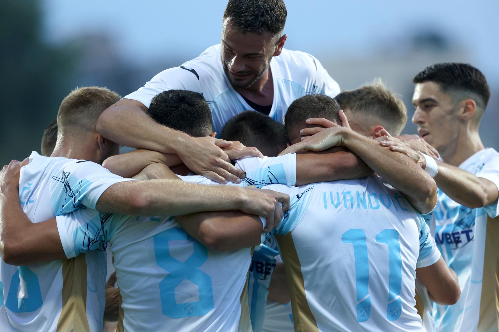 01.08.2024., stadion HNK Rijeka, Rijeka - Uzvratna utakmica drugog pretkola UEFA Europske Lige, HNK Rijeka - CS Corvinul Hunedoara. Slavlje nogometasa Rijeke nakon popgotka Dejana Petrovica za vodstvo 1:0. PhFF