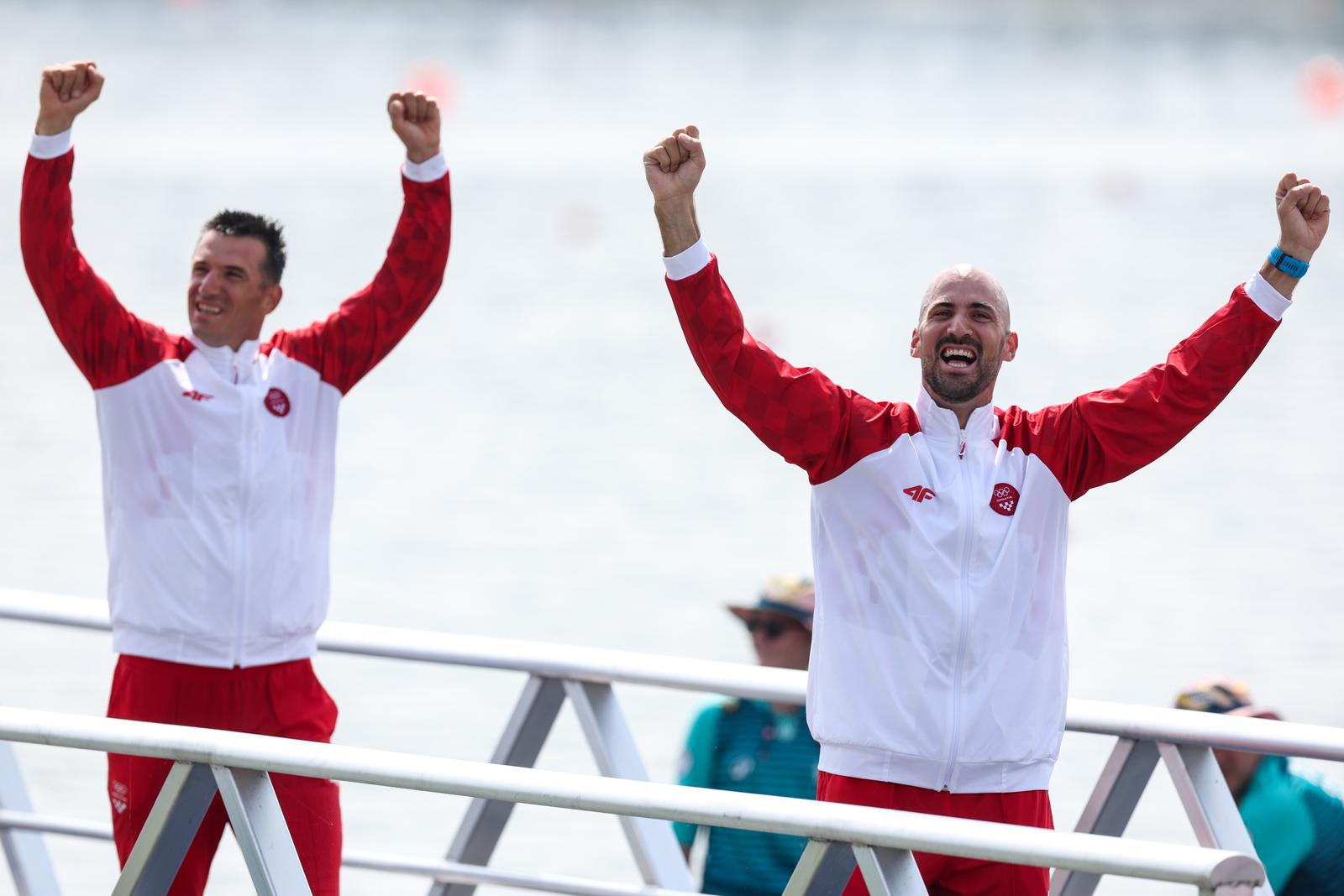 02.08.2024., Pariz, Francuska - Olimpijske igre 2024., finalna utrka u disciplini dvojac bez kormilara na kojoj nastupaju Martin i Valent Sinkovic. Braca Sinkovic osvojila su zlato Photo: Igor Kralj/PIXSELL