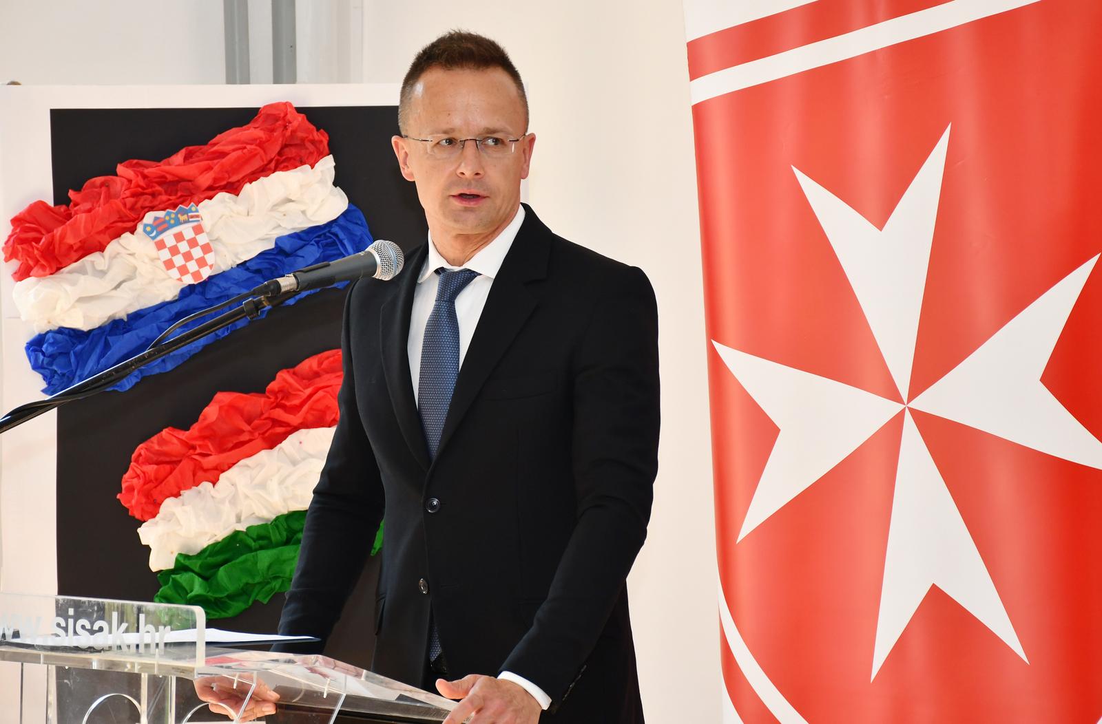 04.05.2023., Topolovac - Svecano je obiljezen zavrsetak obnove Podrucne skole Topolovac Osnovne skole Budasevo-Topolovac-Gusce. ministar vanjskih poslova i trgovine Republike Madjarske Peter Szijjarto Photo: Nikola Cutuk/PIXSELL