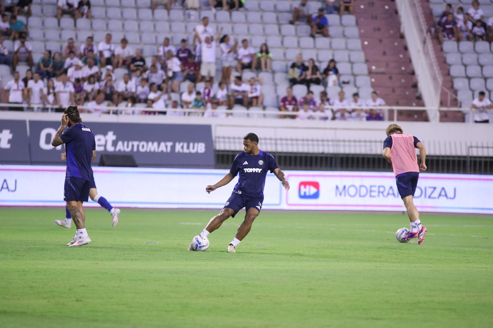 04.08.2024., stadion Poljud, Split - SuperSport HNL, 01. kolo, HNK Hajduk - NK Slaven Belupo. Zagrijavanje prije pocetka utakmice. Photo: Sime Zelic/PIXSELL