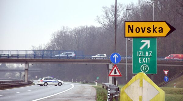 07.03.2024., Sisak - Na autocesti A3 izmedju cora Novska i Okucni teska prometna nesrec s dvoje mrtvih. Ta je dionica autoceste u smjeru Lipovca zatvorena za promet. Policija je postavila sator, kolona vozila je ogromna.  Photo: Nikola Cutuk/PIXSELL