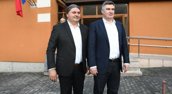 07.07.2023., Kalnik  - Predsjednik Republike Zoran Milanovic sudjelovao je na svecanoj sjednici Opcinskog vijeca Opcine Kalnik povodom Dana OpÊcne. .Docekao ga je domacin, nacelnik Opcine Mladen Keser Photo: Damir Spehar/PIXSELL