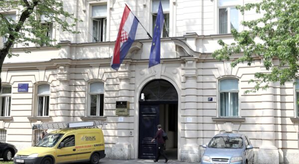 09.05.2022., Zagreb - Zgrada DORH-a u Gajevoj ulici, ilustracija. Prema pisanju medija DORH i USKOK imaju velikih problema s odljevom kadrova zbog niskih placa.
 Photo: Patrik Macek/PIXSELL