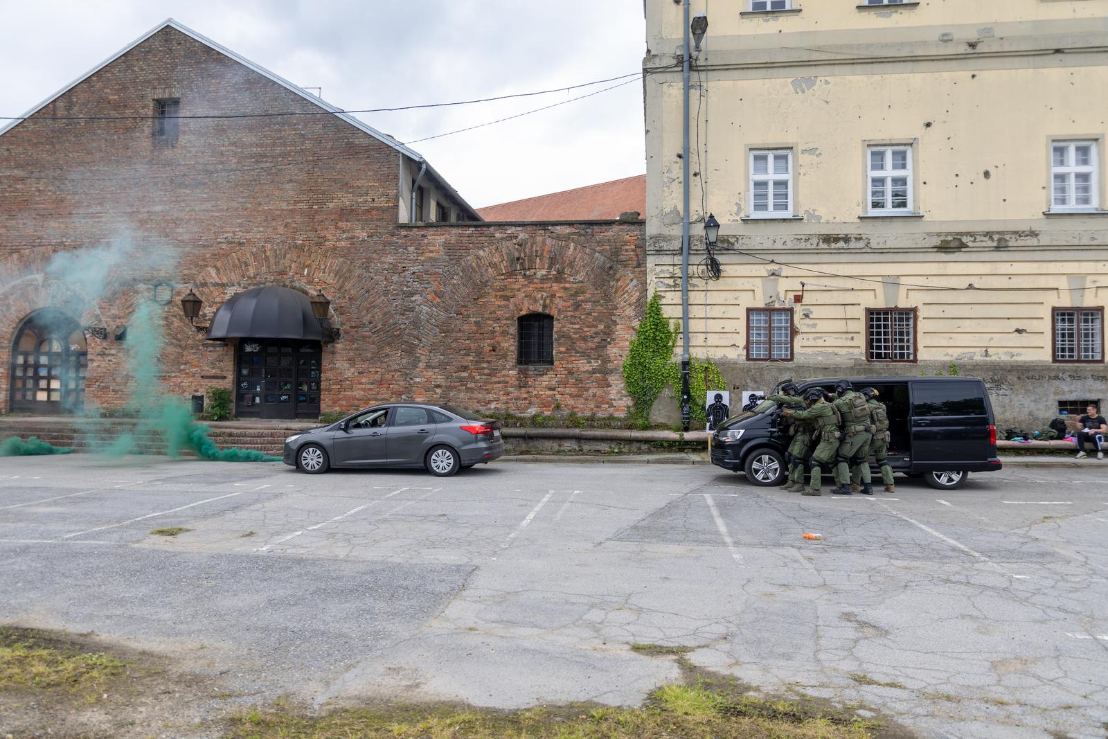 09.05.2024. Osijek -  Dan otvorenih vrata Policijske uprave osjecko-baranjske i promocija kampanje ''Postani policajac/policajka'' Ministarstva unutarnjih poslova i Policijske akademije ''Prvi hrvatski redarstvenik'' Photo: Borna jaksic/PIXSELL