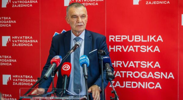 11.06.2024., Divulje - Hrvatska vatrogasna zajednica odrzala je u zapovijednom centru na Divuljama presicu o nadolazecoj pozarnoj sezoni. Photo: Zvonimir Barisin/PIXSELL