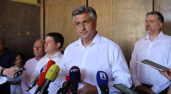 15.08.2024., Rijeka - Predsjednik Vlade Republike Hrvatske Andrej Plenkovic, ministar Oleg Butkovic i predsjednik uprave Jadrolinije David Sopta na misi u preivoju Svetista majke Bozje Trsatske na blagdan Velike Gospe. Photo: Goran Kovacic/PIXSELL