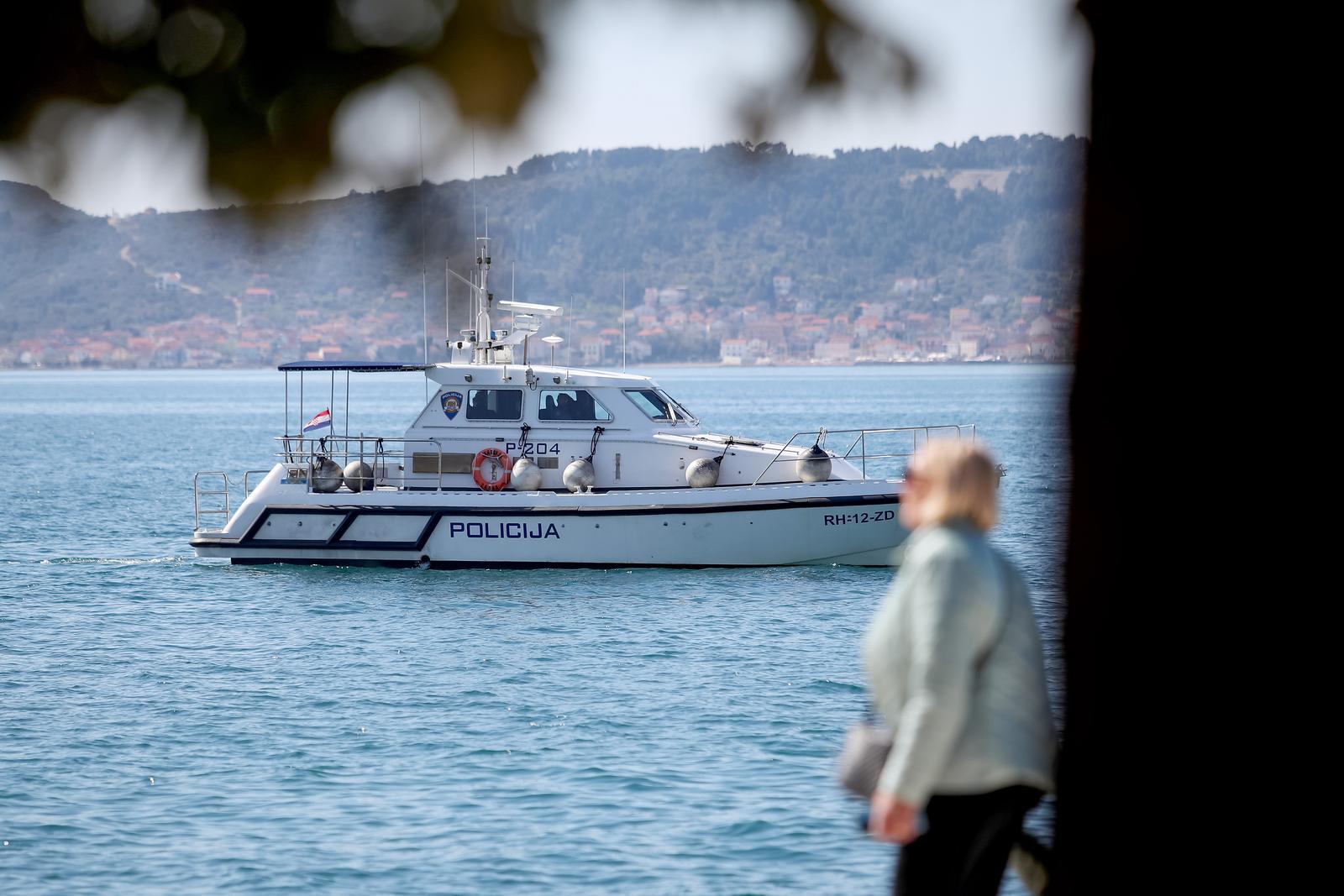 19.03.2024., Zadar - Policijski bord u ophodnji tijekom nastavka sudjenja Dusku Tanaskovicu za ubojstvo na Zrcu. Photo: Sime Zelic/PIXSELL