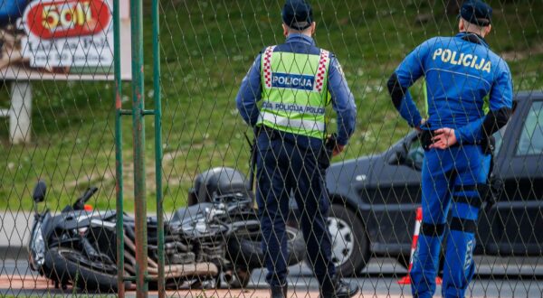 23.03.2024., Split - Prometna nesreca u Ulici Domovinskog rata u kvartu Pujanke izmedju automobila i motocikla. Photo: Zvonimir Barisin/PIXSELL