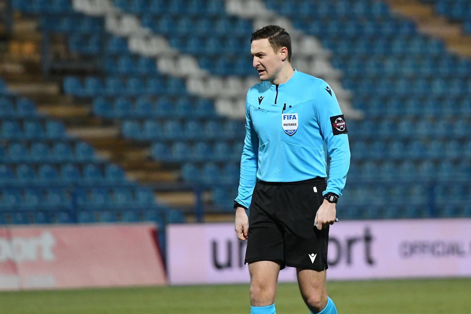 26.01.2024., stadion Varteks, Varazdin - SuperSport HNL, 20. kolo, NK Varazdin - NK Slaven Belupo. Sudac Ante Culina Photo: Vjeran Zganec Rogulja/PIXSELL