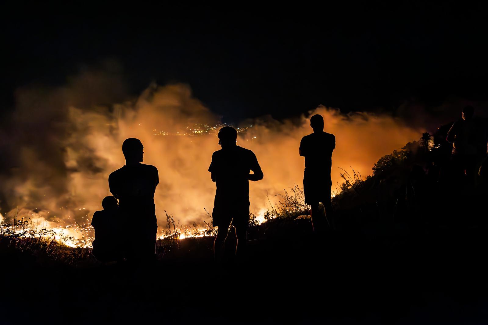 28.08.2024., Sitno Gornje - Pozar se ponovno reaktivirao u vecernjim satima. Photo: Zvonimir Barisin/PIXSELL