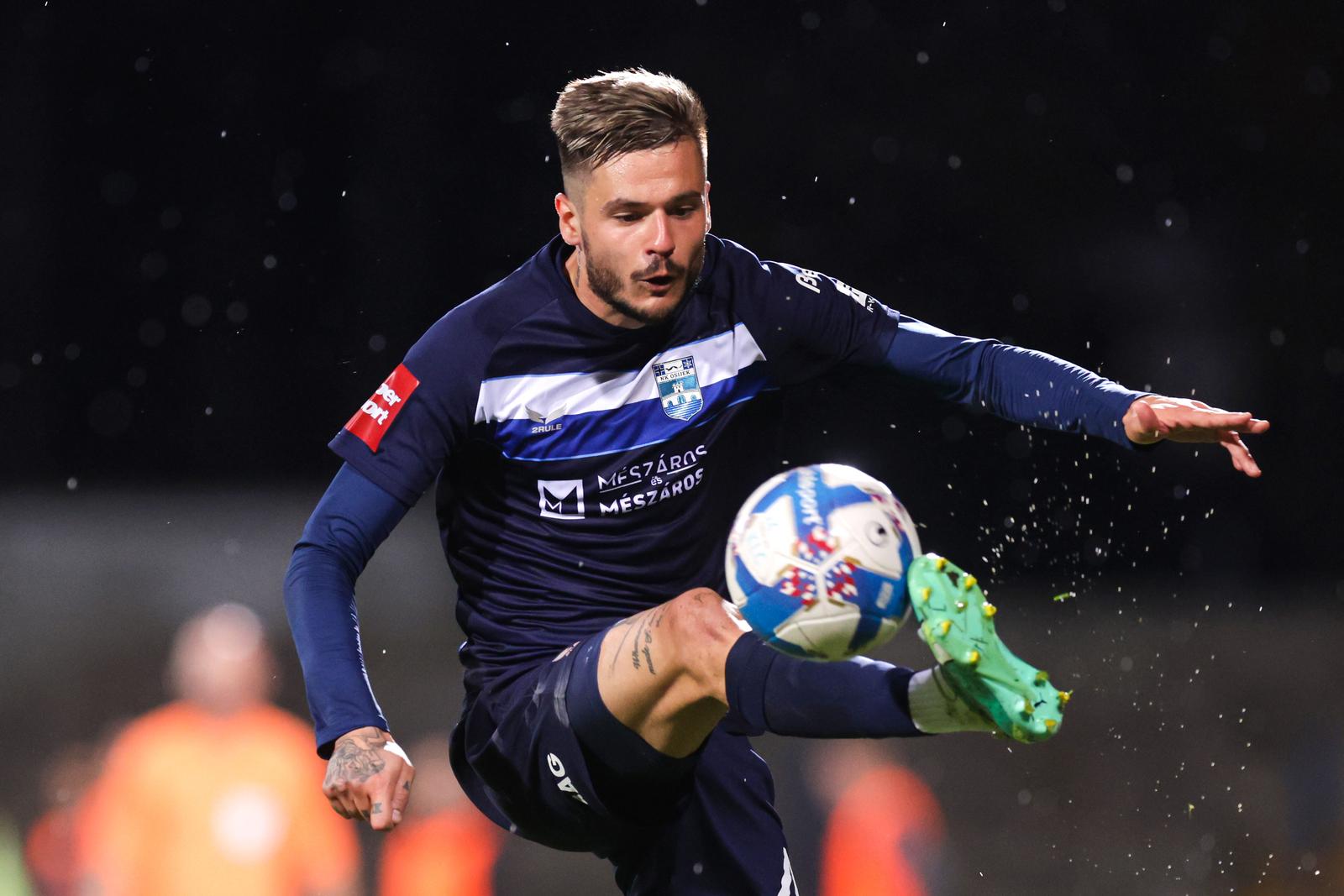 31.10.2023., stadion Branko Cavlovic-Cavlek, Karlovac - SuperSport Hrvatski nogometni kup, osmina finala, NK Karlovac 1919 - NK Osijek. Kristijan Lovric Photo: Luka Stanzl/PIXSELL