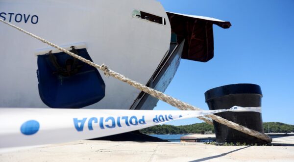 12.08.2024., Mali Losinj - U padu ulazne rampe trajekta Lastovo u trajektnom pristanistu u Malom Losinju trojica mornara Jadrolinije su poginula, a jedan je tesko ozlijedjen. Photo: Nel Pavletic/PIXSELL