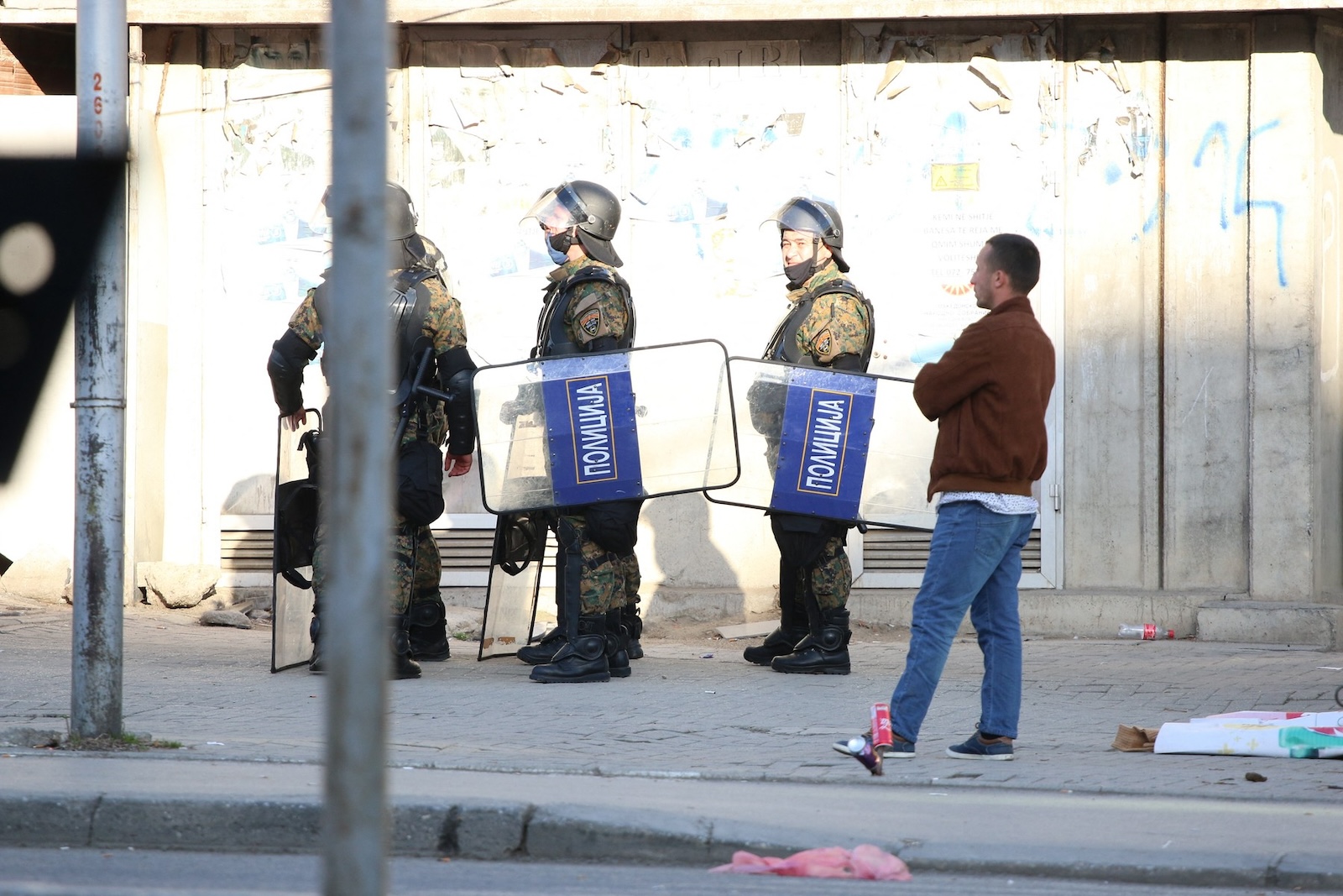 SKOPJE, NORTH MACEDONIA - FEBRUARY 26: Police take measures as protesters attempt to enter the governmental building during a protest against the verdict in Monster case in Skopje, North Macedonia on February 26, 2021. Abdulbesar Ademi / Anadolu Agency,Image: 593745907, License: Rights-managed, Restrictions: , Model Release: no, Credit line: Abdulbesar Ademi / AFP / Profimedia