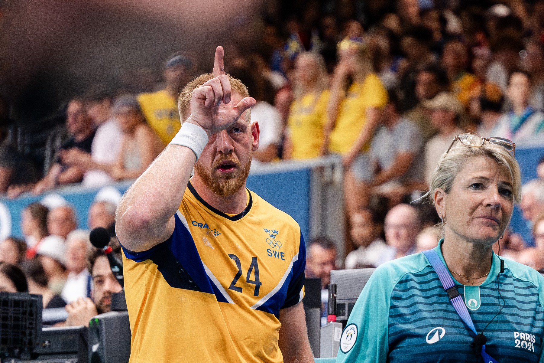 240731 Jim Gottfridsson of Sweden during the men's preliminary round handball match between Slovenia and Sweden during day 5 of the Paris 2024 Olympic Games on July 31, 2024 in Paris. 
Photo: Maxim Thore / BILDBYRĹN / kod MT / MT0633
hĺndball handboll handball olympic games olympics os ol olympiska spel olympiske leker paris 2024 paris-os paris-ol 5 bbeng sverige slovenien depp tecken,Image: 894623266, License: Rights-managed, Restrictions: *** World Rights Except Austria, Denmark, Finland, Norway, and  Sweden *** AUTOUT DNKOUT FINOUT NOROUT SWEOUT, Model Release: no, Credit line: Bildbyran / ddp USA / Profimedia