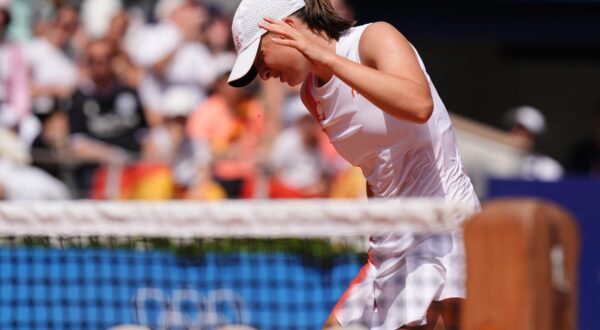 Poland's Iga Swiatek reacts while playing China's Zheng Qinwen during their women's singles semi-final tennis match on Court Philippe-Chatrier at the Roland-Garros Stadium during the Paris 2024 Olympic Games, in Paris on August 1, 2024.,Image: 894861708, License: Rights-managed, Restrictions: , Model Release: no, Credit line: Dimitar DILKOFF / AFP / Profimedia