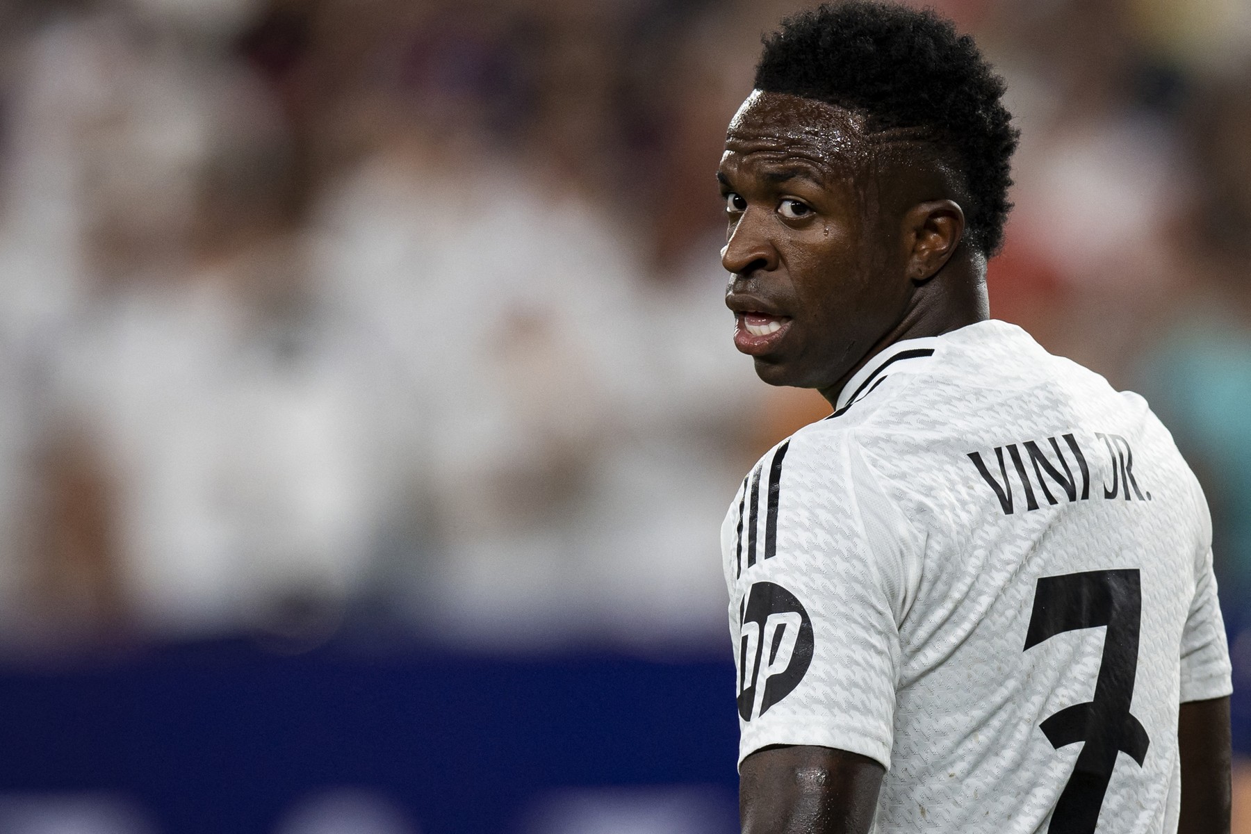 EAST RUTHERFORD, NEW JERSEY - AUGUST 3: Vinícius Junior #7 of Real Madrid looks back in the second half of the pre-season friendly match against FC Barcelona at MetLife Stadium on August 3, 2024 in East Rutherford, New Jersey.   Ira L. Black,Image: 895781124, License: Rights-managed, Restrictions: , Model Release: no, Credit line: Ira L. Black / Getty images / Profimedia