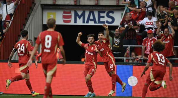 Standard's Marko Bulat celebrates after scoring during a soccer match between Standard de Liege and Club Brugge, Sunday 04 August 2024 in Liege, on day 2 of the 2024-2025 season of the 'Jupiler Pro League' first division of the Belgian championship. BELGA PHOTO JOHN THYS,Image: 895947075, License: Rights-managed, Restrictions: , Model Release: no, Credit line: JOHN THYS / AFP / Profimedia