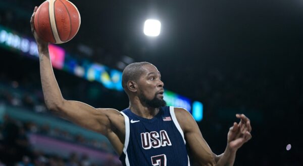 DURANT Kevin ( 7 - USA ) during the 2024 Olympics Games match between France and United States at Arena Bercy on August 10, 2024 in Paris, France. © Federico Pestellini / Panoramic / Bestimage,Image: 897768884, License: Rights-managed, Restrictions: , Model Release: no, Credit line: Federico Pestellini / Panoramic / Bestimage / Profimedia