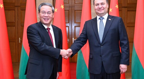 Li Qiang i Roman Golovčenko