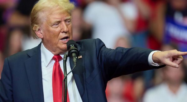 epa11489818 Republican presidential nominee Donald J. Trump speaks at his first joint rally with Republican vice presidential nominee Senator JD Vance at Van Andel Arena in Grand Rapids, Michigan, USA, 20 July 2024.  EPA/ALLISON DINNER