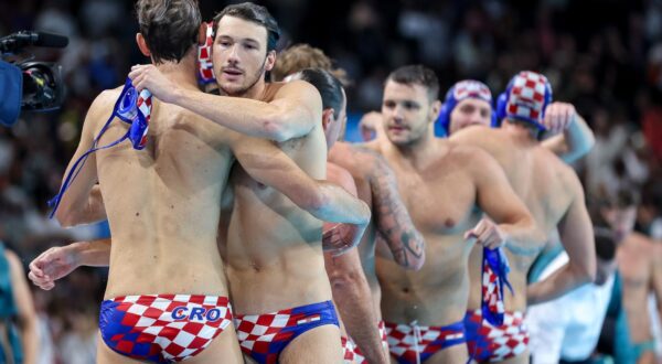 09.08.2024., Pariz, Francuska - XXXIII. Olimpijske igre Pariz 2024. Vaterpolo polufinalna utakmica, Madjarska - Hrvatska. Photo: Igor Kralj/PIXSELL