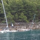 06.09.2024., Milna, otok Brac - Jako nevrijeme praćeno grmljavinom pogodilo je oko ponoći područje Dalmacije. Jugo je naglo promijenilo smjer u tramontanu, a grmljavinska linija protezala se oko 100 kilometara. Ispred Milne na otoku Braču potpljene su najmanje četiri brodice. Photo: Pixsell/PIXSELL